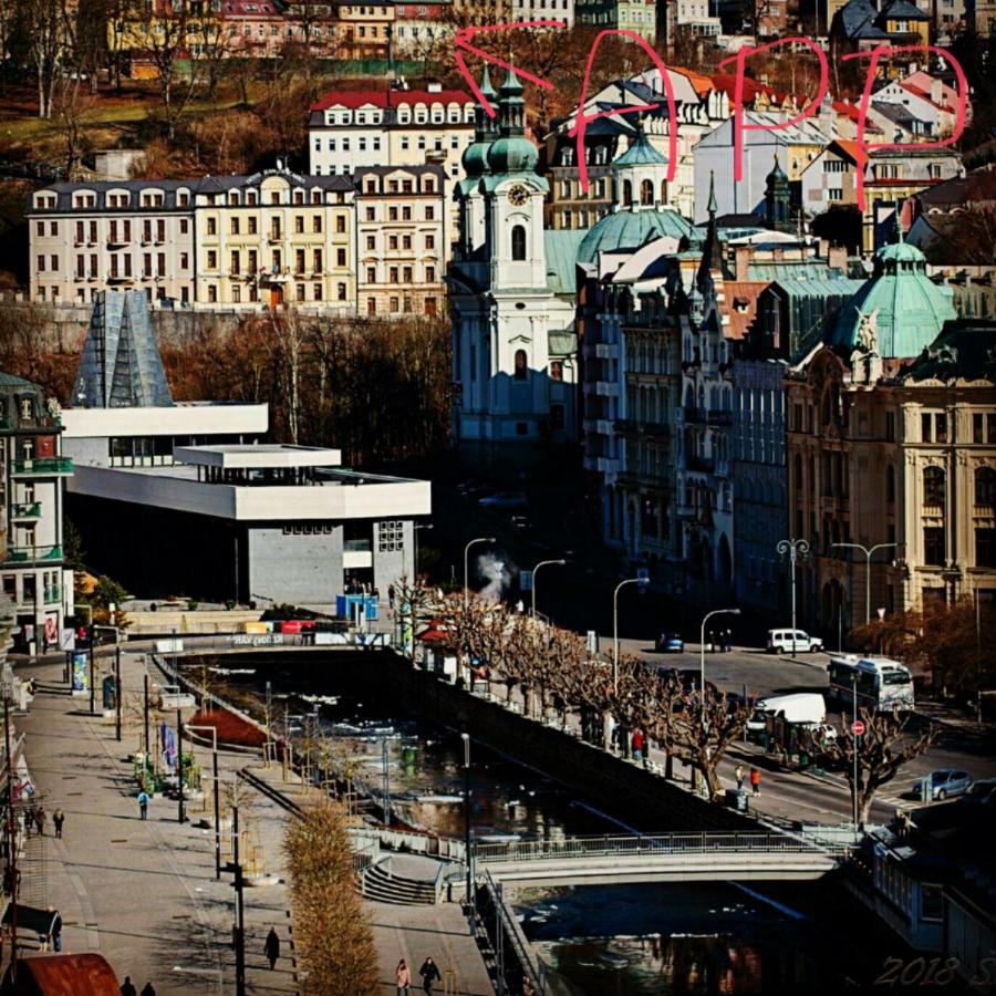 App Karlovy Vary Exterior foto